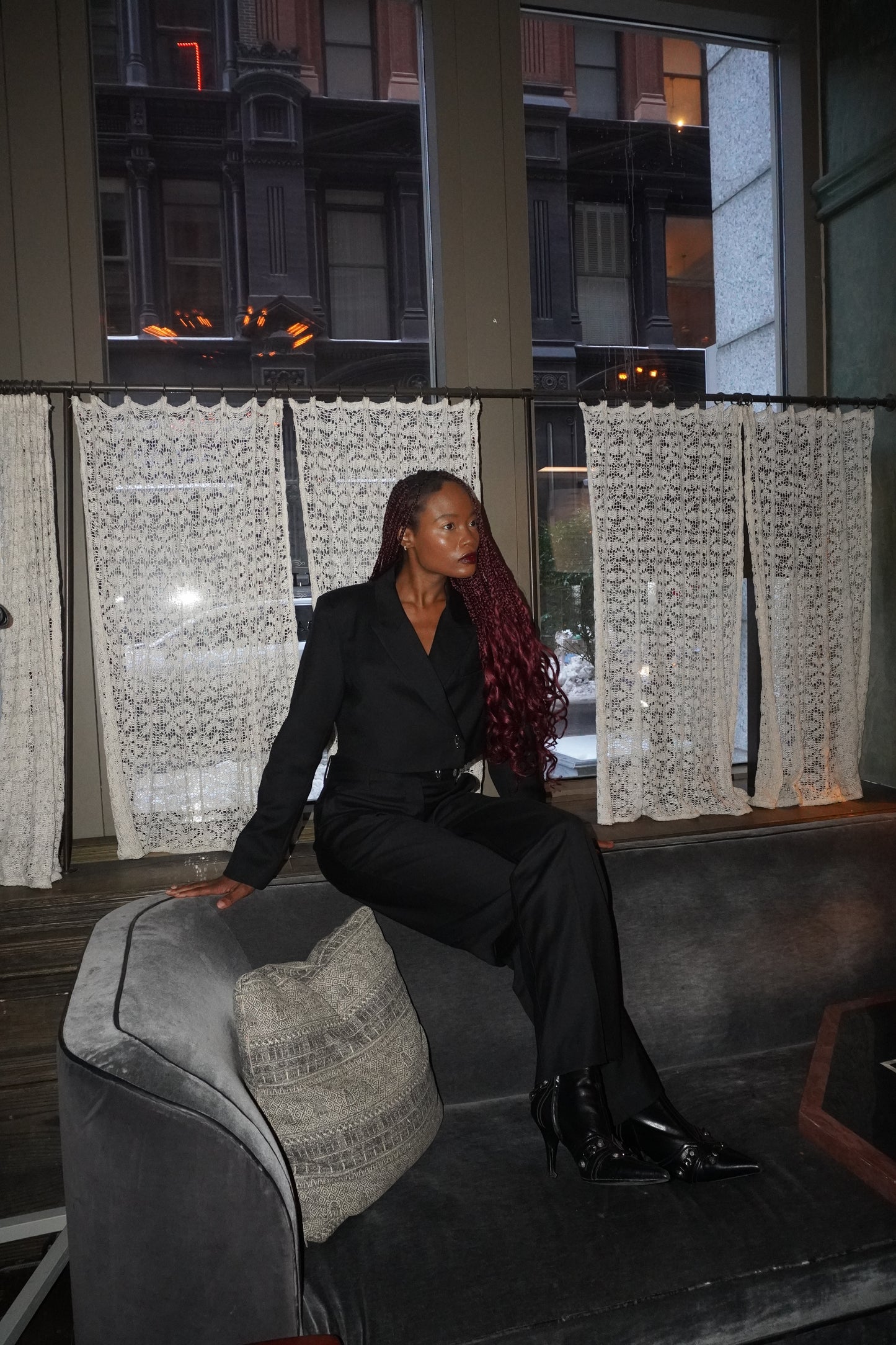 NAVY PINSTRIPE CUFFLINK BLAZER